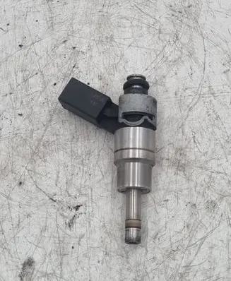Fuel injector