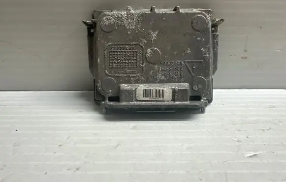 Volvo XC90 Headlight ballast module Xenon 89034934 37120312