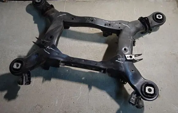 Jeep Grand Cherokee Rear subframe P68086333AB