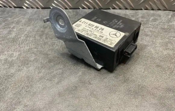 Mercedes-Benz E W211 Alarm control unit/module A2118209626