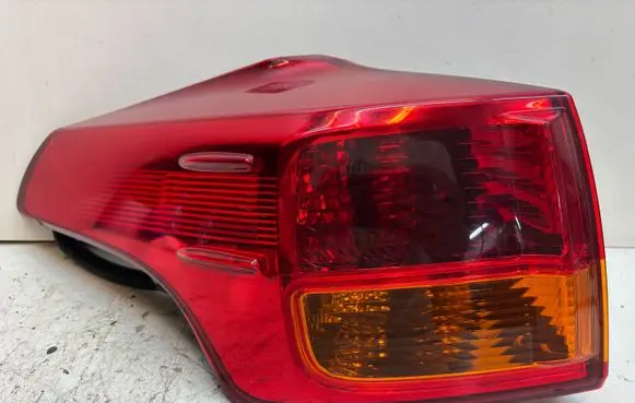 Toyota RAV 4 (XA40) Rear/tail lights 13669 4256
