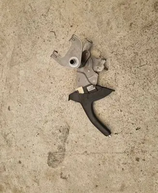 KIA Sportage Handbrake/parking brake lever assembly