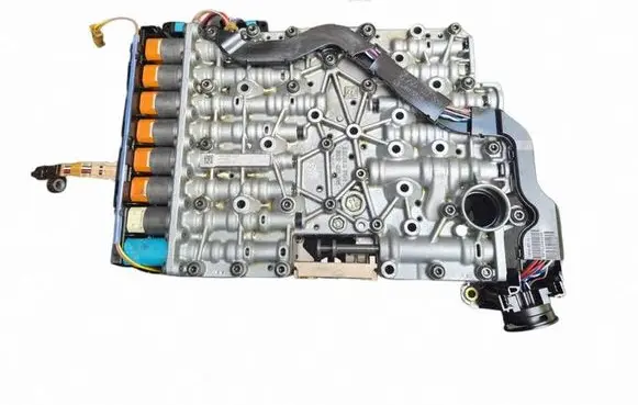 Audi A7 S7 4G Transmission gearbox valve body 1087427124 15634881