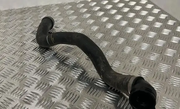 Mercedes-Benz E W213 Engine coolant pipe/hose A2135013982 DBL625416 EK667065A1