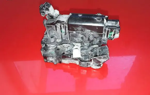 Dacia Dokker Front door lock NOCODE