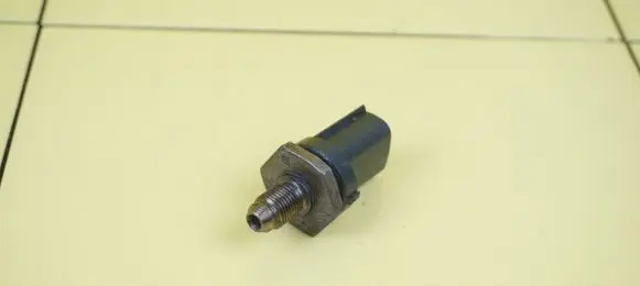 Opel Astra K Fuel pressure sensor 55492824 B14XFL