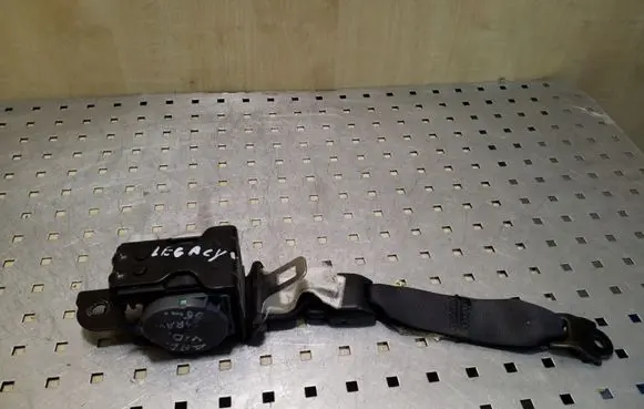 Middle seatbelt (rear)