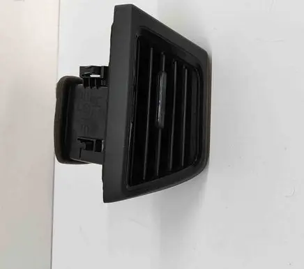 Nissan Leaf II (ZE1) Dashboard air vent grill cover trim 687605SK0B
