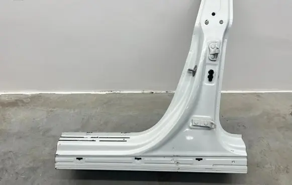Mercedes-Benz CLA C118 X118 Pillar (middle) 