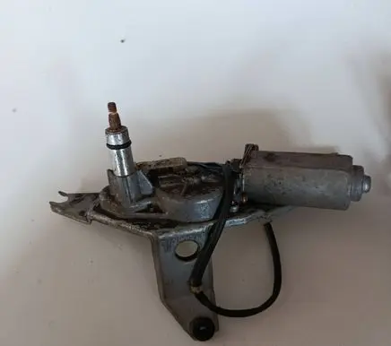 Mazda 626 Rear window wiper motor 8491006672