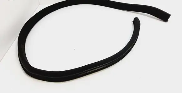 Mercedes-Benz CLS C219 Rubber seal front coupe door A2196970151