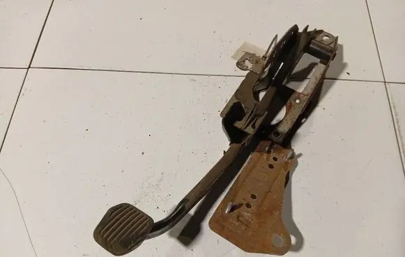 Volvo V50 Brake pedal 4N512467CG