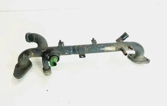 Audi A8 S8 D2 4D Engine coolant pipe/hose 077121071BH
