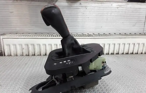 BMW 5 E39 Gear shifter/selector 1423784A