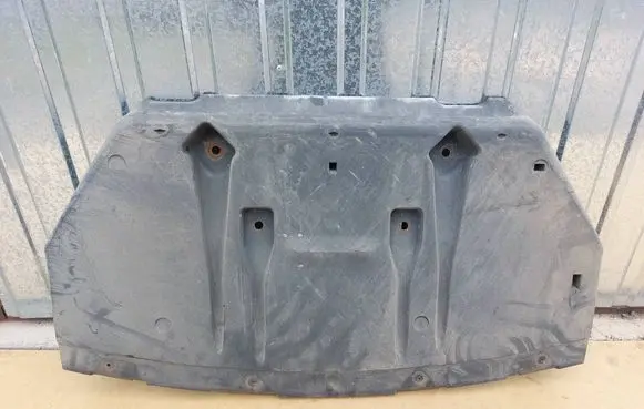 Renault Laguna III Rear bumper underbody cover/under tray 748A00003R