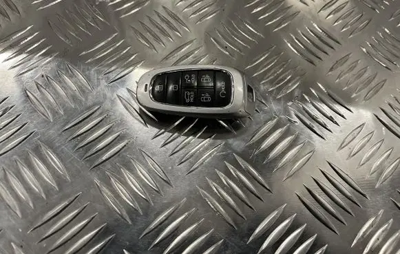 Hyundai Ioniq 5 Ignition key/card PU14136
