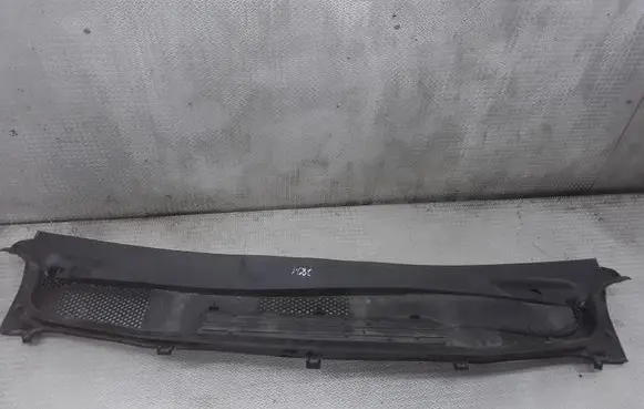 Mercedes-Benz A W169 Wiper trim A1698300013