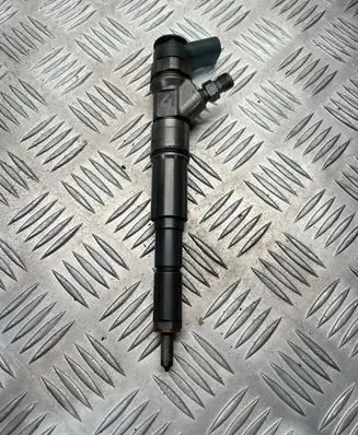 BMW 5 E60 E61 Fuel injector 0445110219 7792096