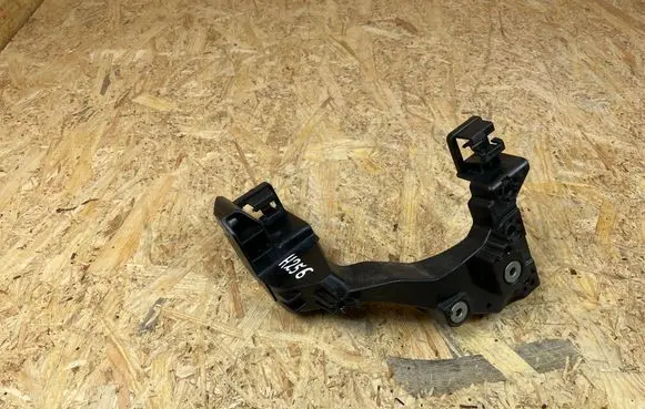 KIA Ceed Headlight/headlamp mounting bracket ET015E