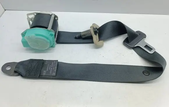 Nissan Note (E11) Rear seatbelt 888449U05A 045520 G201