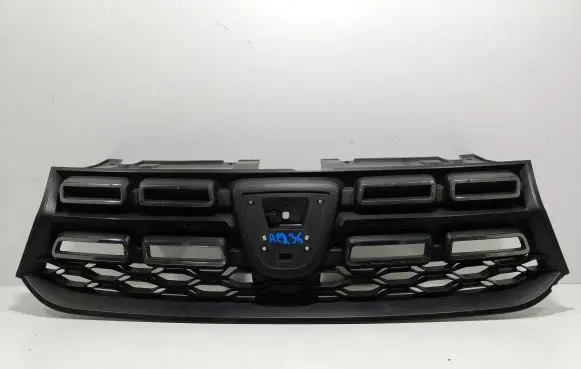 Renault Sandero II Front grill 623108484