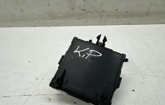 Mercedes-Benz CLA C118 X118 Door control unit/module A1779005109