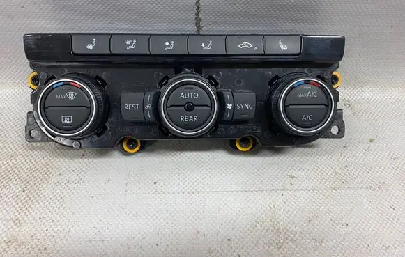 Volkswagen Transporter - Caravelle T6 Climate control unit 7E0907040R