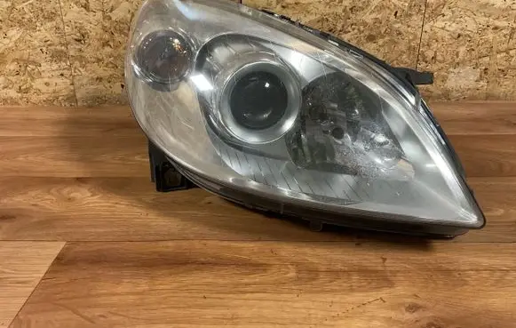 Mercedes-Benz B W245 Headlight/headlamp A1698207861 197510600 LE04A6117