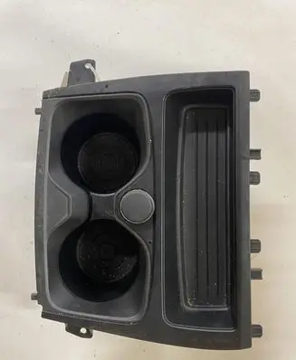 Cup holder front