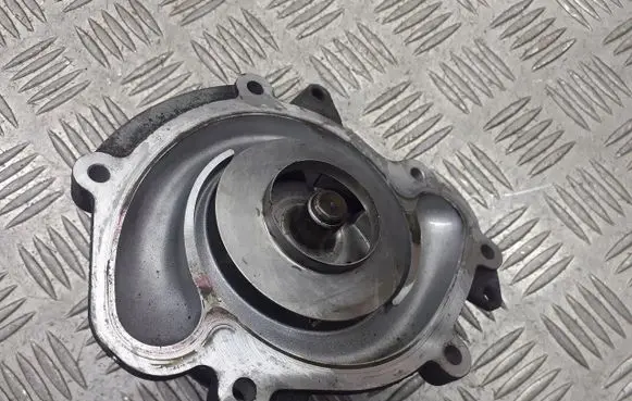 Honda CR-V Water pump 