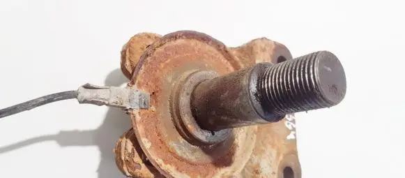 Renault Laguna II Stub axle s27y