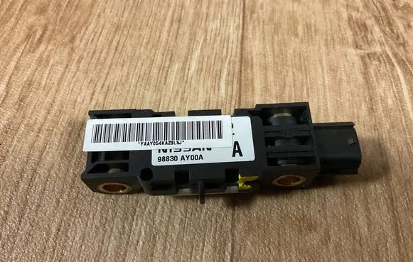 Nissan Almera Tino Airbag deployment crash/impact sensor 98830AY00A YAAY054KAZ3L5J
