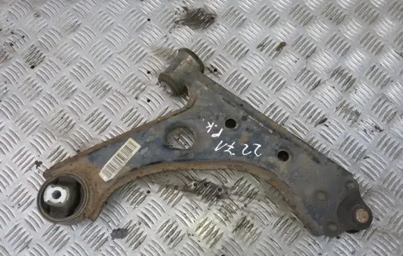 Fiat Punto (188) Front lower control arm/wishbone