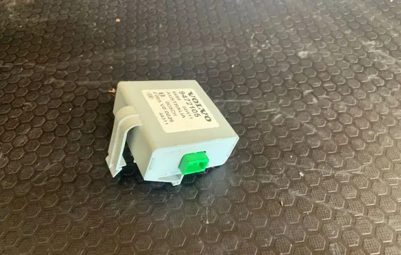 Volvo XC90 Alarm control unit/module 9472105 F005V00026