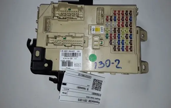 Hyundai i30 Fuse module 91950A6081
