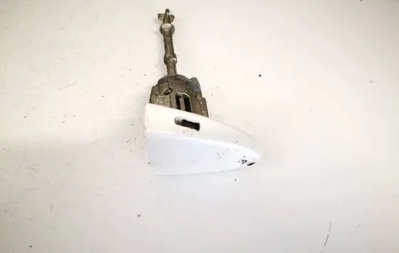 Lexus IS 220D-250-350 Front door lock (next to the handle) 
