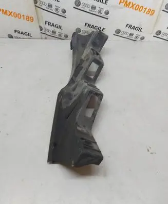 Volkswagen PASSAT B6 Front bumper mounting bracket 3C0807890