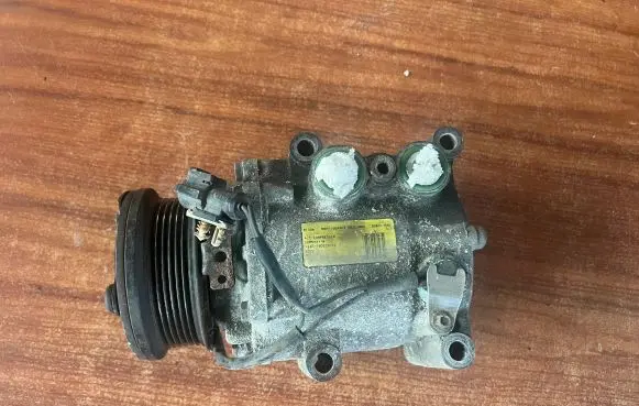 Mazda 2 Air conditioning (A/C) compressor (pump) YS4H19D629AC