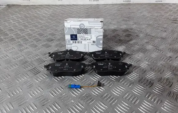 Mercedes-Benz B W246 W242 Brake pads (front) A0004203002 54206PKD 54206