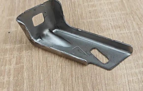 BMW 5 G30 G31 G38 Muffler mount bracket/holder 9297649
