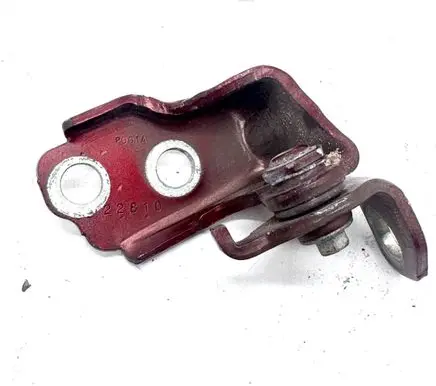 Ford Fusion II Front door lower hinge P001A