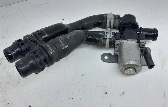 Cupra Formentor Coolant heater control valve 5Q0906457C