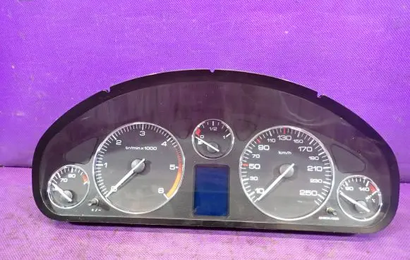 Peugeot 407 Speedometer (instrument cluster) 9658138280
