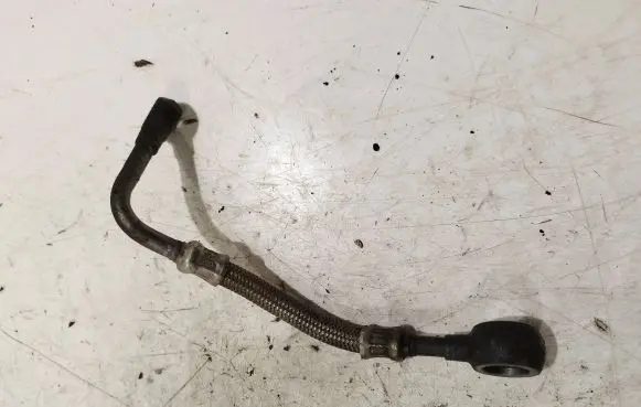 Volvo V70 Turbo turbocharger oiling pipe/hose