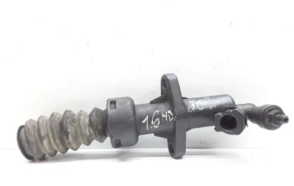 Volvo C30 Clutch slave cylinder 
