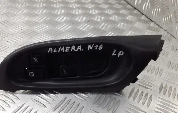 Nissan Almera N16 Electric window control switch 80961BM500