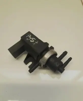 Volkswagen PASSAT B5.5 Turbo solenoid valve 1j0906627