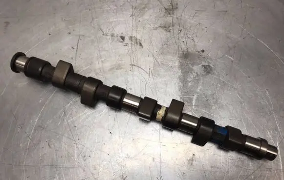 Volkswagen Golf II Camshaft 026109101A 50006395