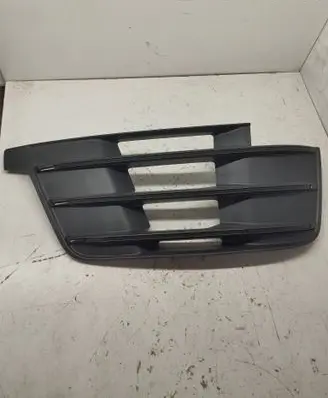 Audi Q7 4M Front bumper lower grill 4M0807682D