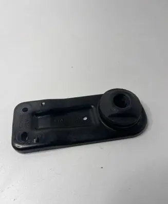 Ford Mustang VI Radiator mount bracket JR3B8K202AA